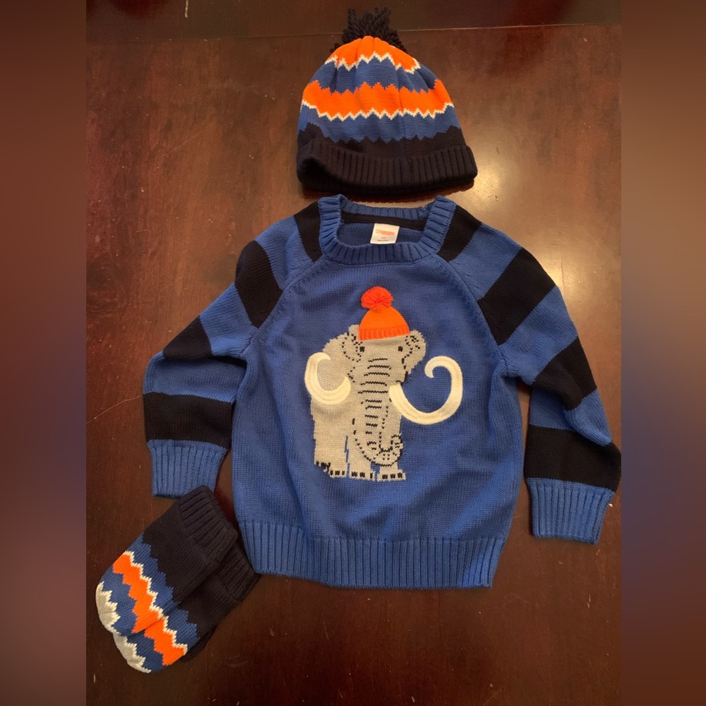 Gymboree 2T sweater, hat and gloves